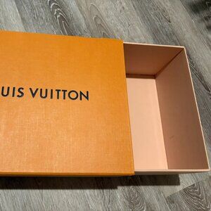 NEW LOUIS VUITTON BOX